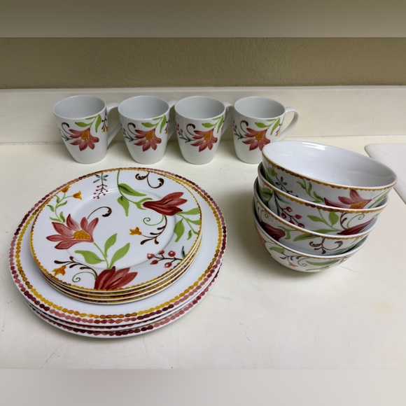 Floral Patterned Dinnerware Set - Picture 1 of 1